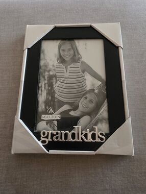 5x7 Grandkids Black Picture Frame New